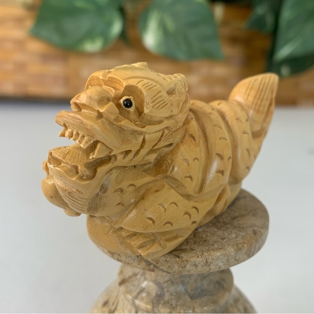 Japanese Netsuke Dragon Snake Beast Boxwood Carving Hand Carved Wood Animal 3.5" - Picture 3 of 16